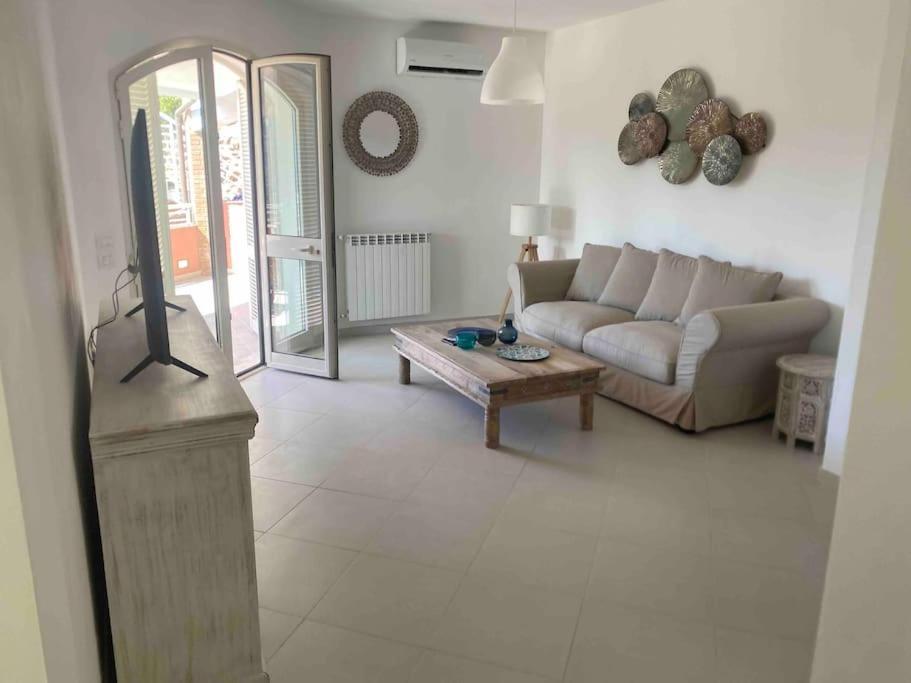 Luxury Beach House Porto Santo Stefano  Εξωτερικό φωτογραφία