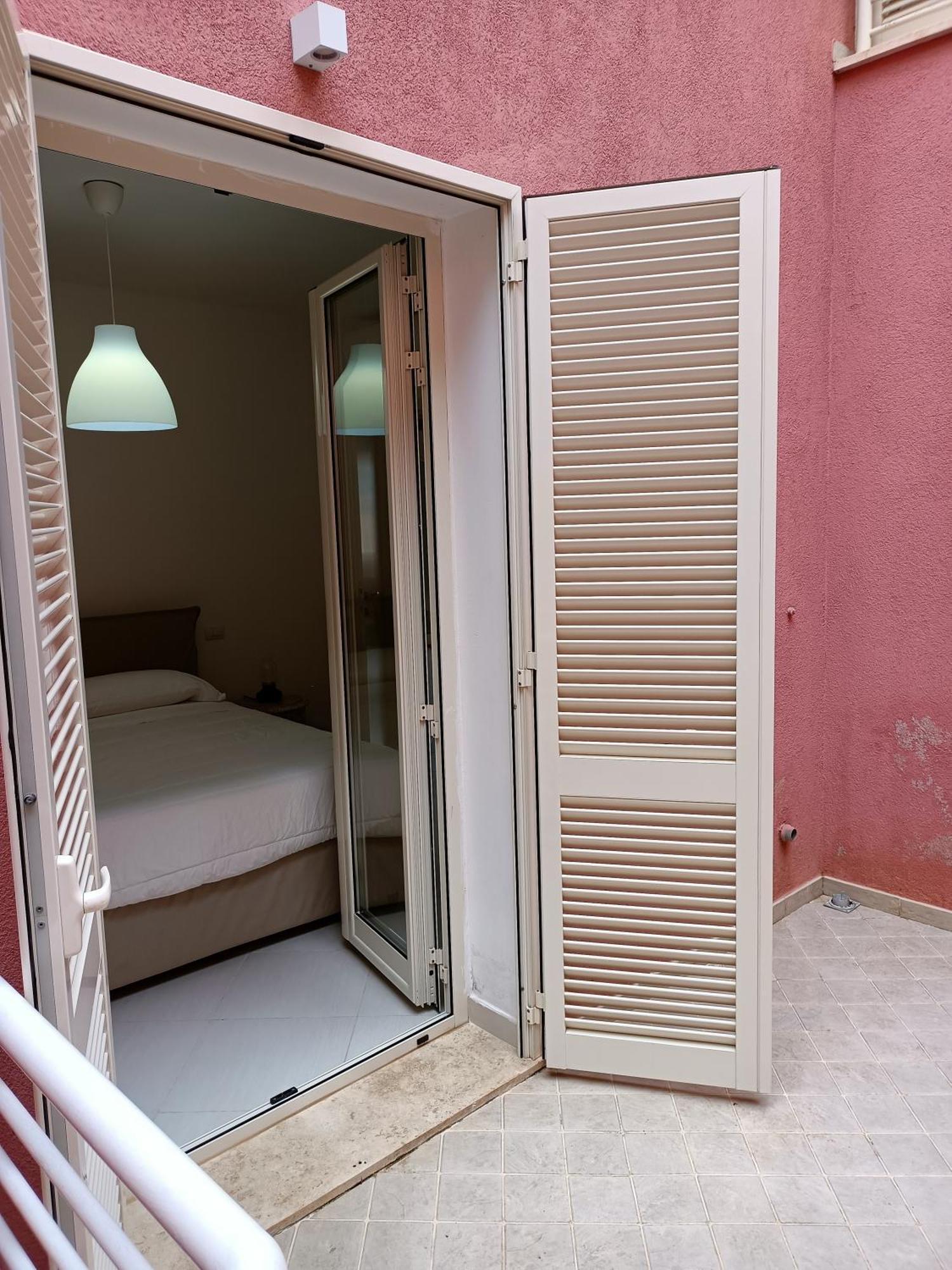Luxury Beach House Porto Santo Stefano  Εξωτερικό φωτογραφία