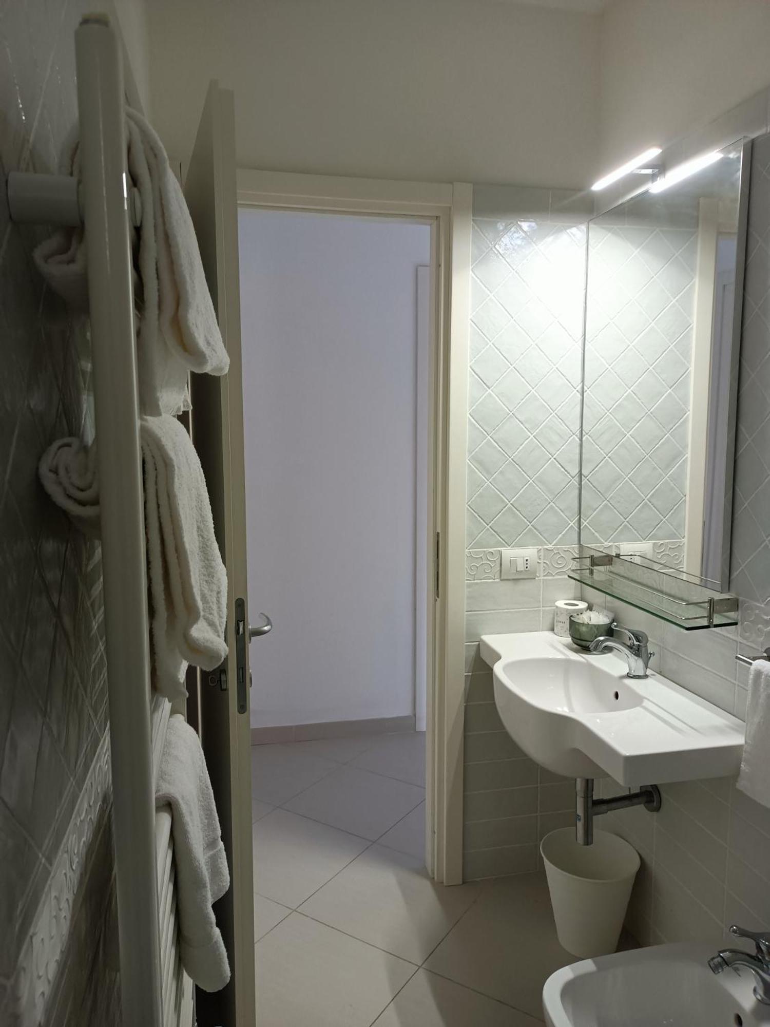 Luxury Beach House Porto Santo Stefano  Εξωτερικό φωτογραφία
